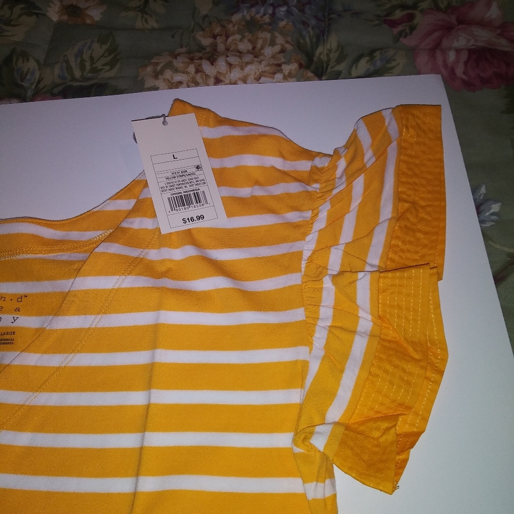 shirt - Picture 3 of 3